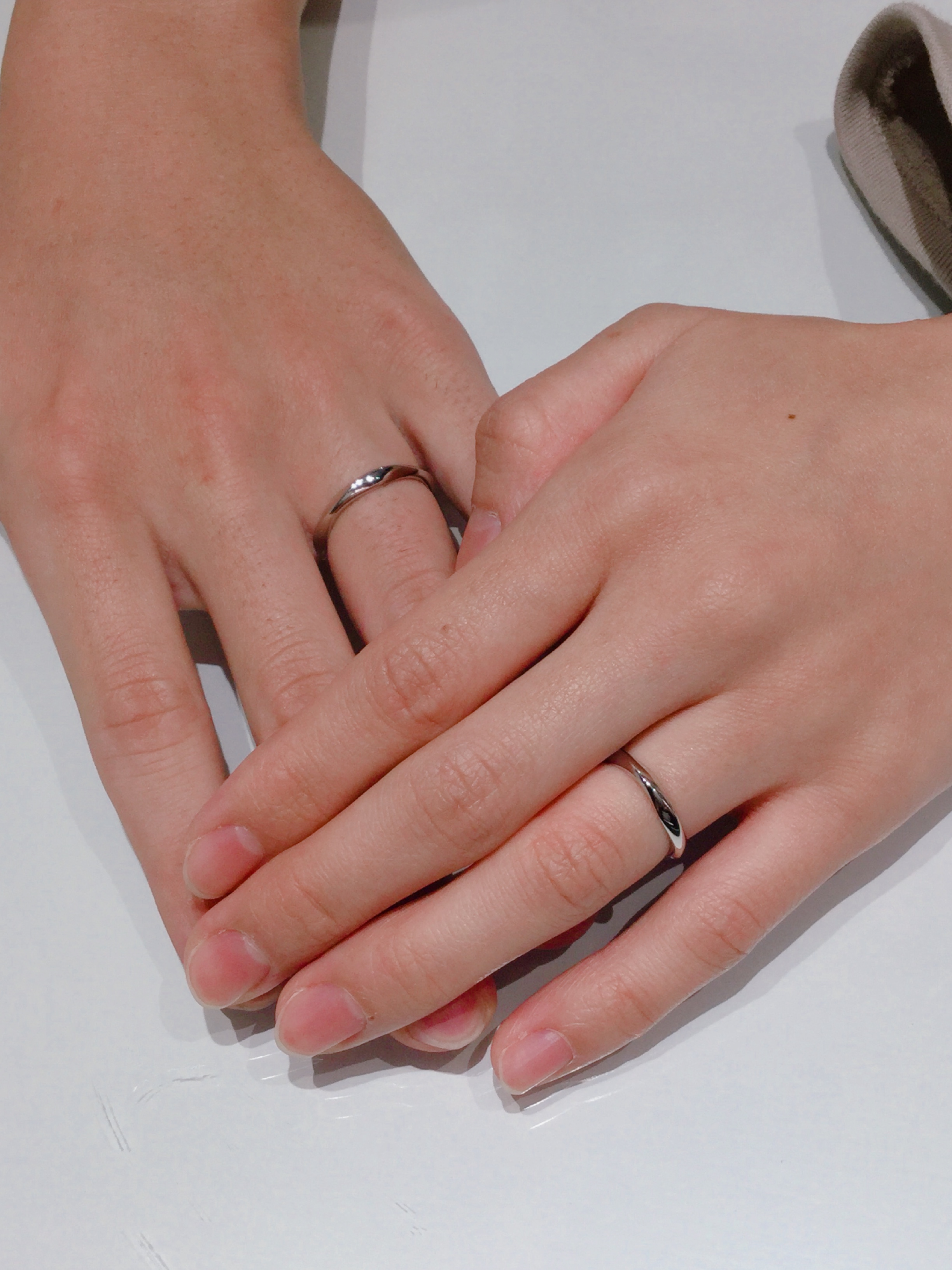 シンプルさと直感が決め手｜俄の結婚指輪「由良」 - ISSHINDO Bridal Blog