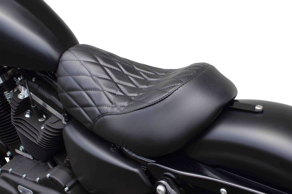 楽天市場】ハーレー xl883n シートの通販