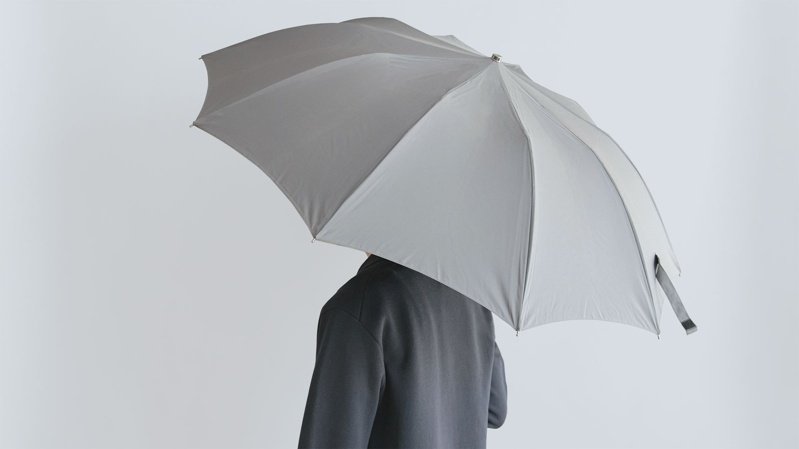 熟練職人がハンドメイドで作り上げる「折り畳み傘」の名品