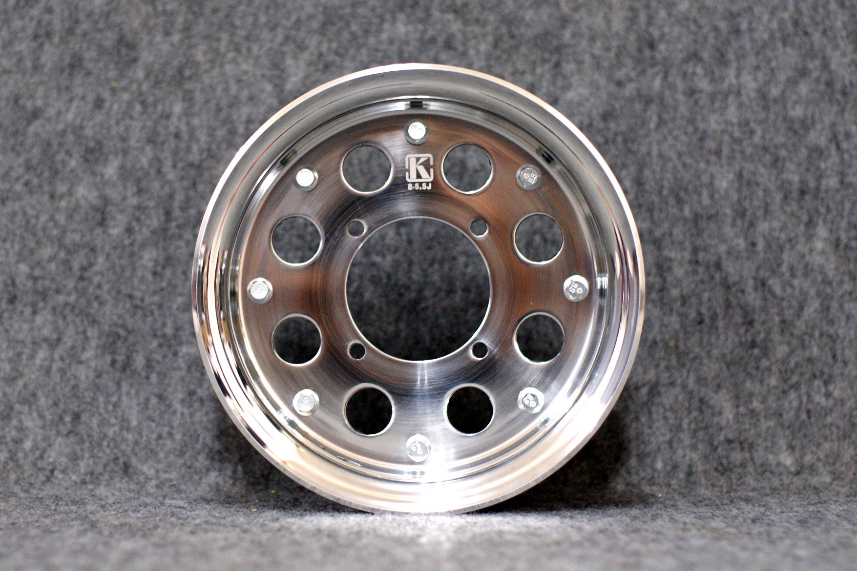 mky-00268-01.jpg