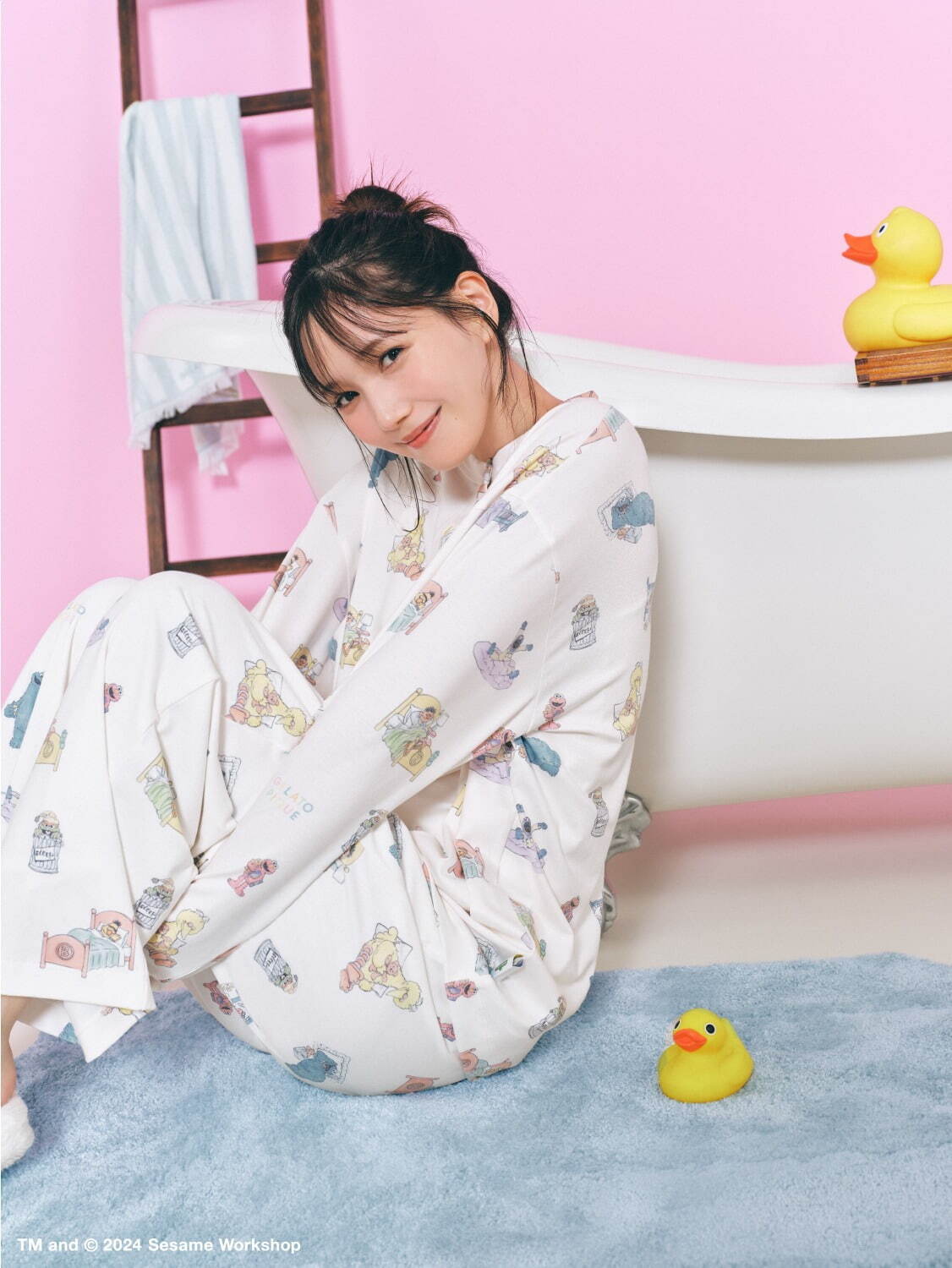 ジェラート ピケ「セサミストリート」ルームウェア、“気分はエルモ