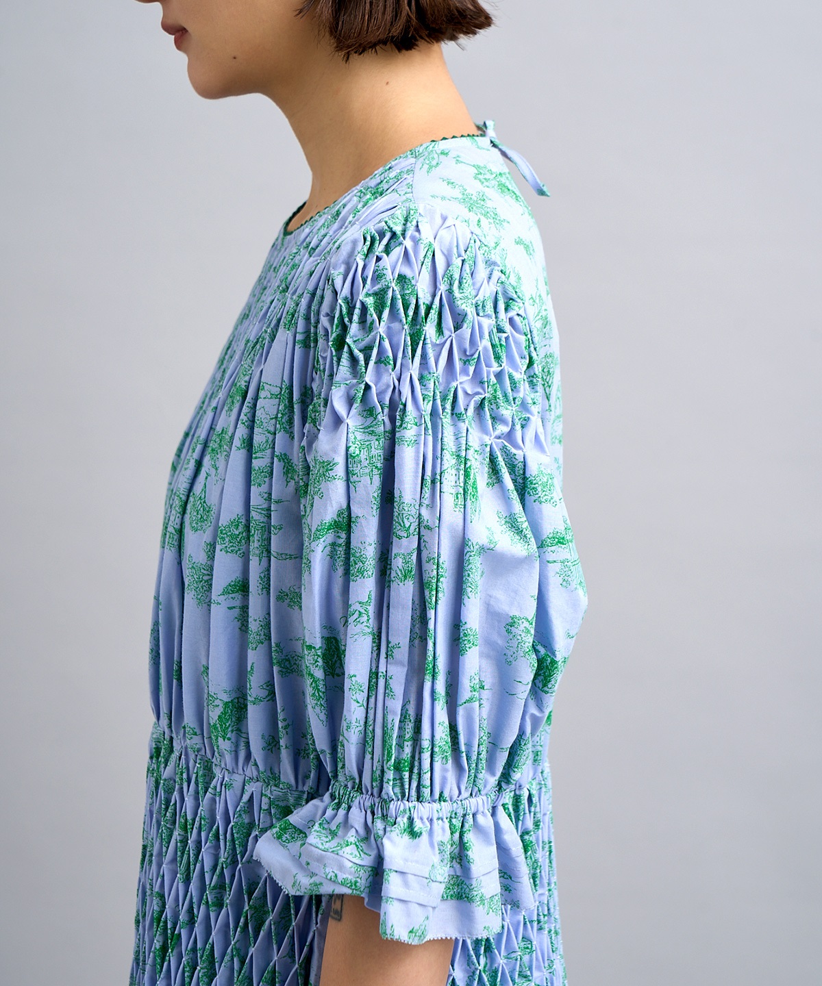 トワル ド ジュイ プリントスモッキングワンピース | MUVEIL Online Shop