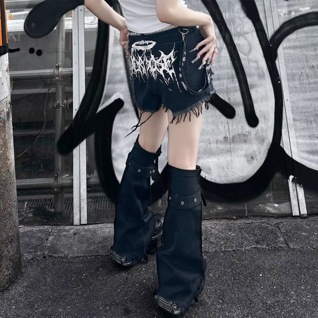 サブカルプリント☆スタッズショートパンツ | VOLCAN&APHRODITE