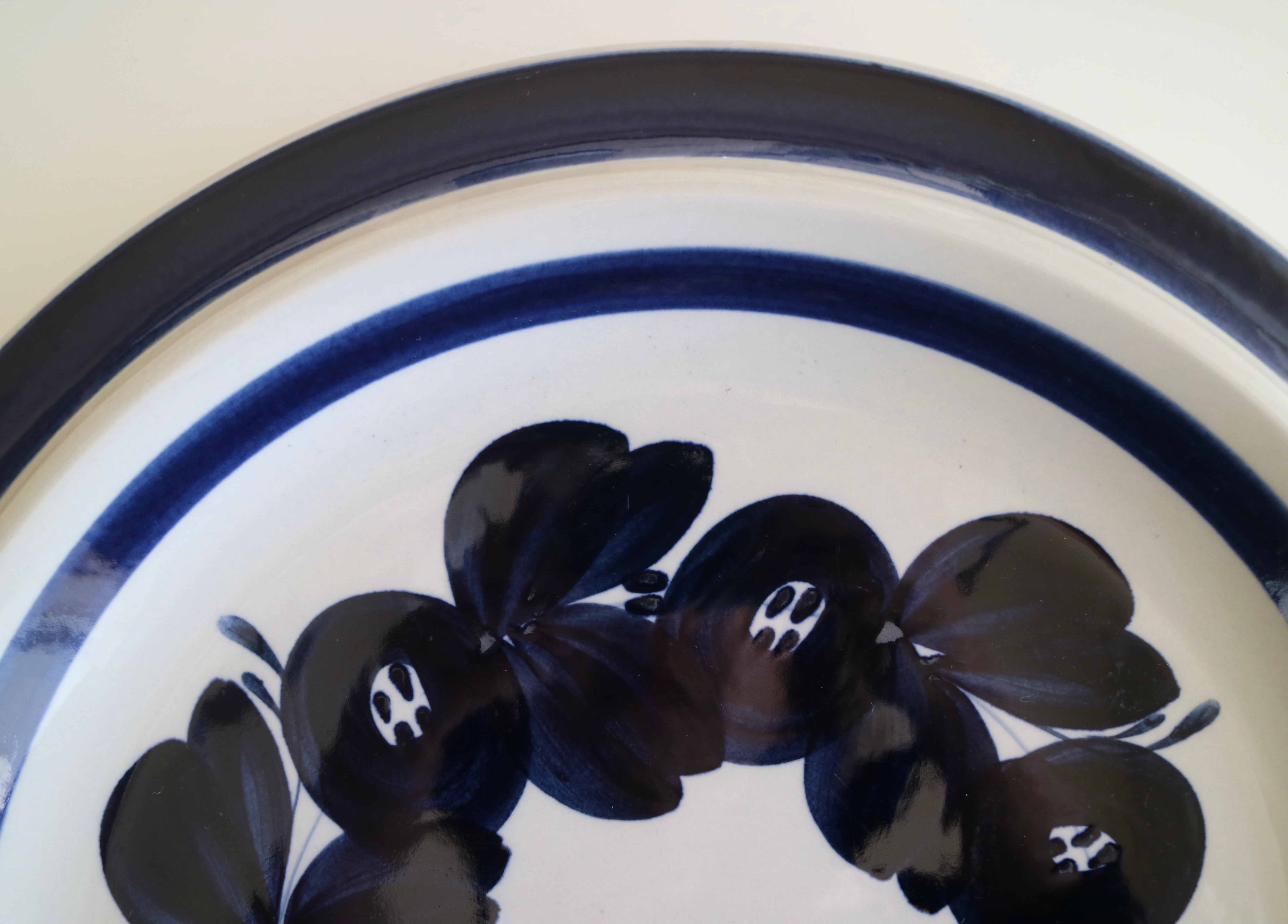 ARABIA アラビア / Anemone アネモネ / 大皿 33cm No.2323 | Taloni