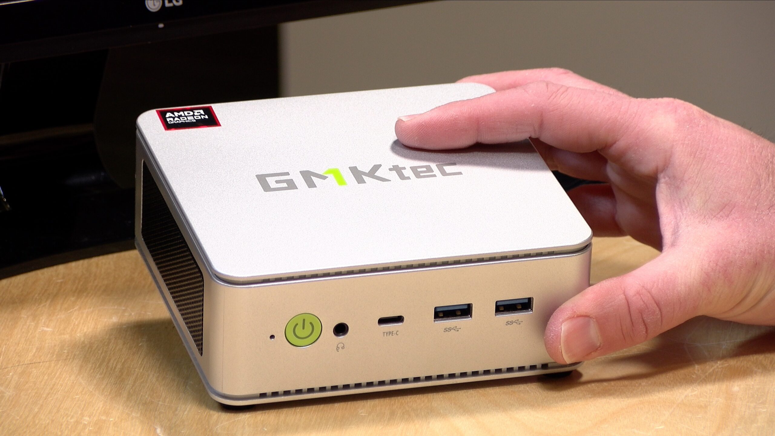 GMKTech K8 Nucbox Mini PC Revew - With Ryzen 8845HS Processor