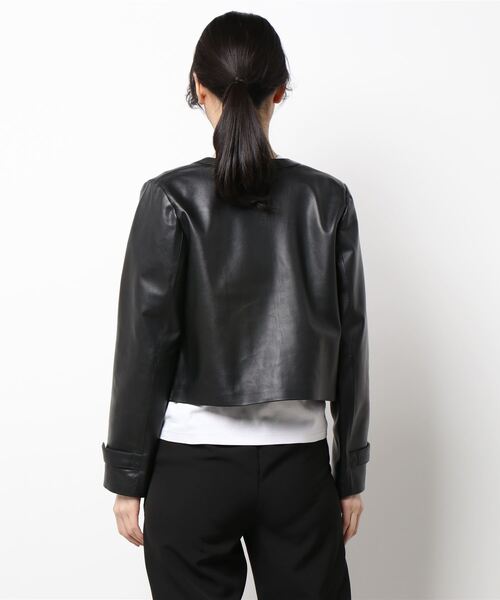 To b. by agnes b.（トゥービーバイアニエスベー）の「WS93 BLOUSON