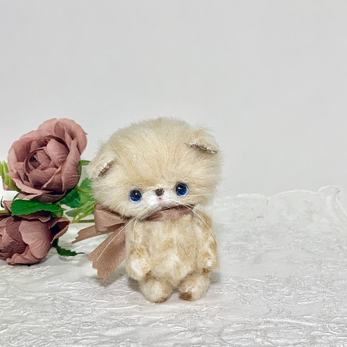 ふわふわ猫ちゃん ふんわり可愛いねこ ハンドメイドぬいぐるみ