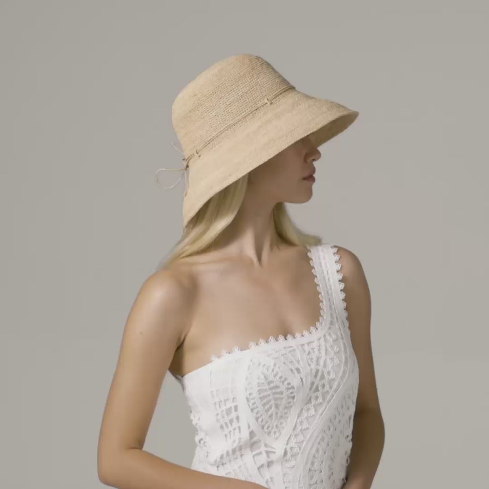 Buy Provence 10 - Natural - Helen Kaminski