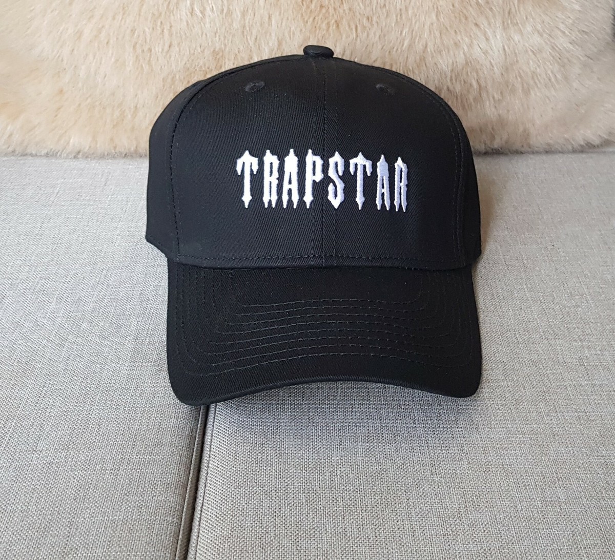 Trapstar Logo Irongate Square Star Black Men Trucker Icon Flag