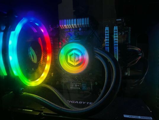 CyberPowerPC - NVIDIA GeForce RTX 2070 SUPER - 1TB SSD AMD Ryzen 7