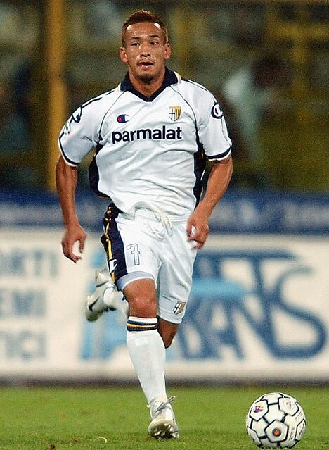 中田英寿氏も着た90周年記念！パルマ「2003-04アウェイ」ユニフォーム