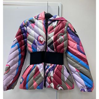 EMILIO PUCCI（ダウンコート）のフリマアイテム一覧