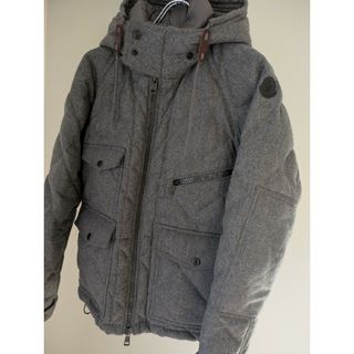 MONCLER（ダウンジャケット ・ グレー/灰色系）のフリマアイテム一覧