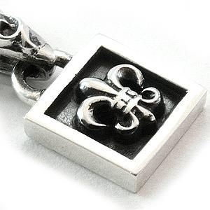 クロムハーツ（Chrome Hearts）ペンダント フレームド BSフレア