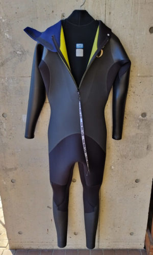 BEWET/ ACOUSTICキラー限定セミドライ（Lサイズ） - サーフボード