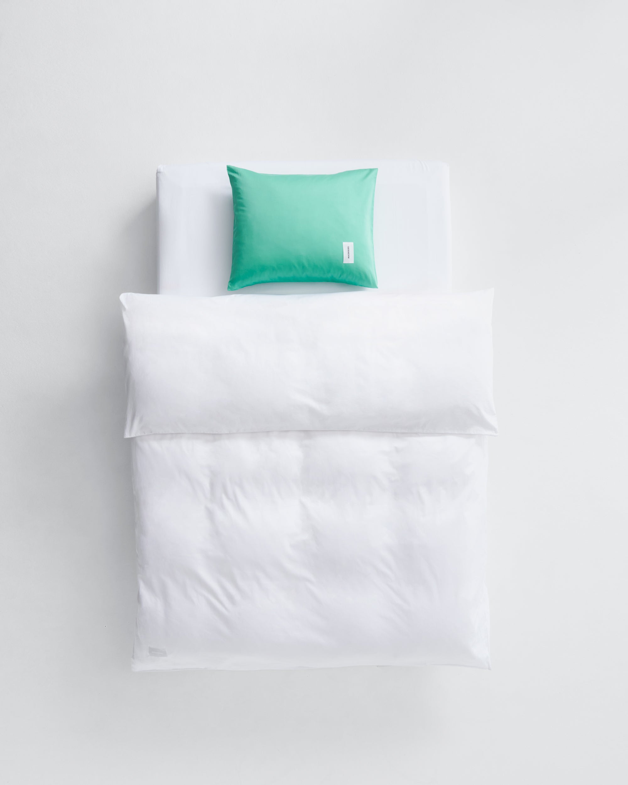Luxuriously soft crisp white cotton poplin duvet cover. Pure