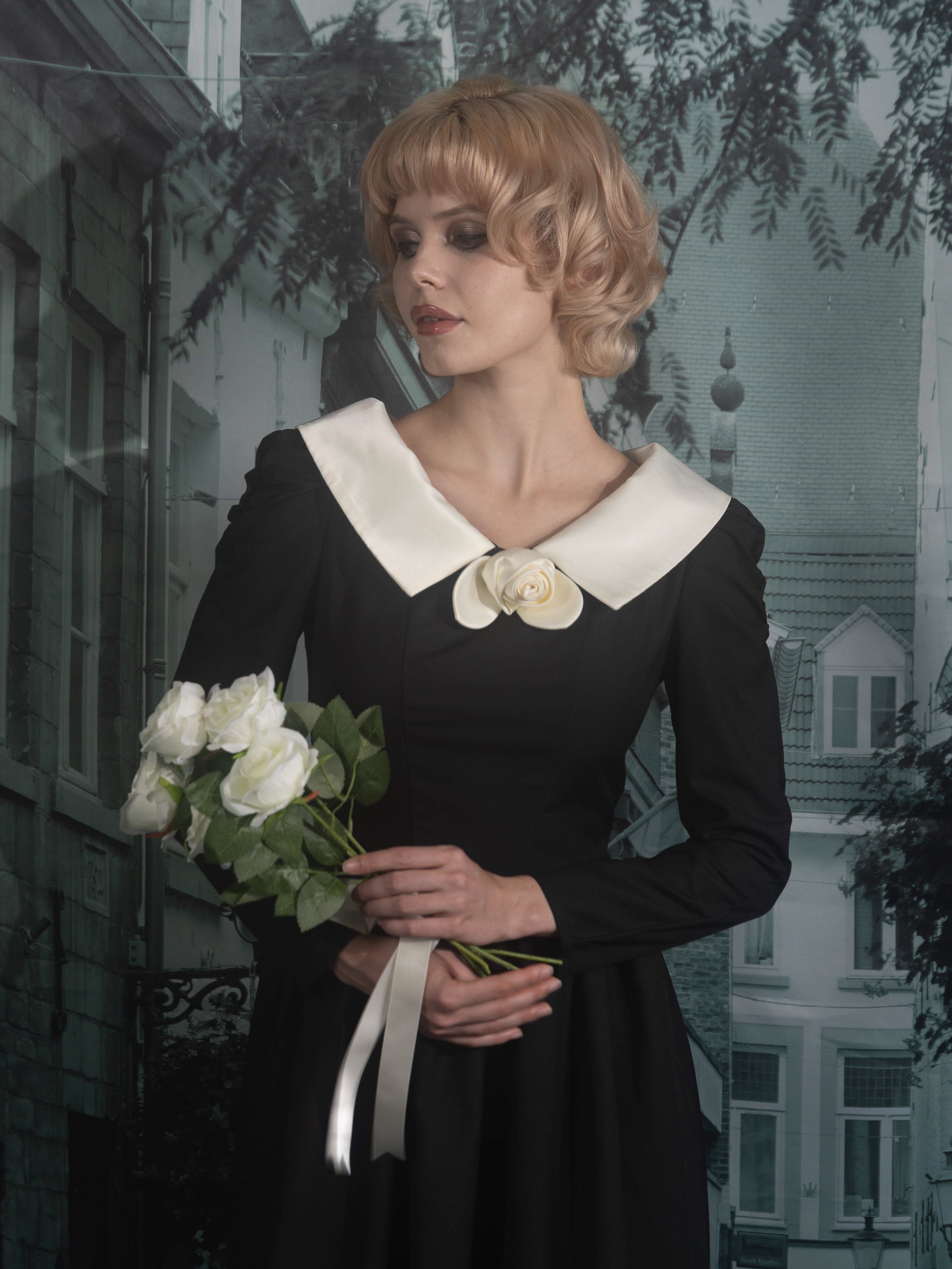 Classical rose dress – Mayo Suzuki