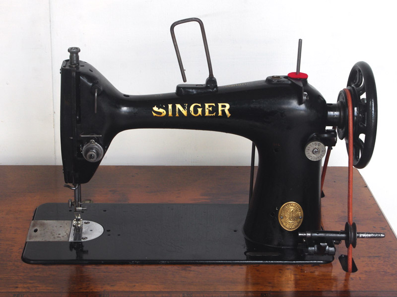 No.421 SINGER 103 シンガー製 職業用足踏みミシン：アンティーク