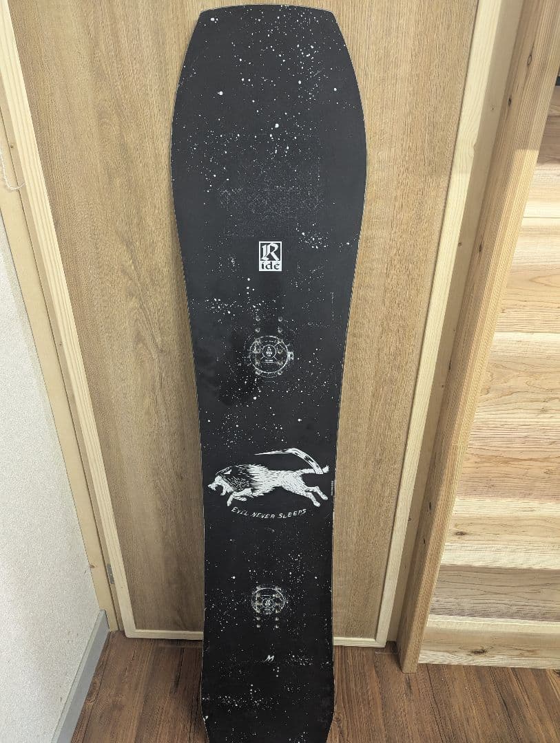 Ride スノーボード warpig ltd 151限定グラフィック　中古 RIDE（ライド） ラス1 151 のみ 半額 50%off スノー ボード 板 LOONEY