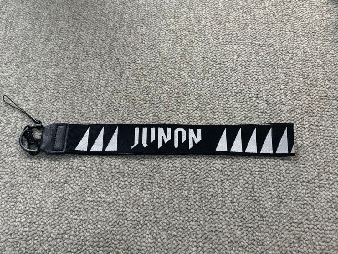 y*様 BE:FIRST ジュノン　BIG ハンドストラップ BE:FIRST Mainstream ハンドストラップ JUNON ジュノン - メルカリ