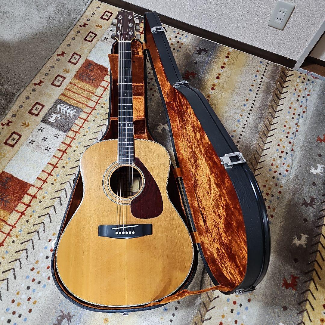 ヤマハFG-580グリーンラベル状態良好品純正ハードケース付き YAMAHA.FG-580グリーンラベル。 トップバック単板低弦高！ YAMAHA.FG