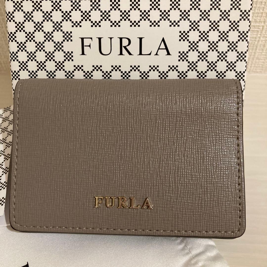 【新品タグ付】FURLA グレー ジュ カードケース FURLA（フルラ） Furla Camelia カードケース M STUCCO GRAY