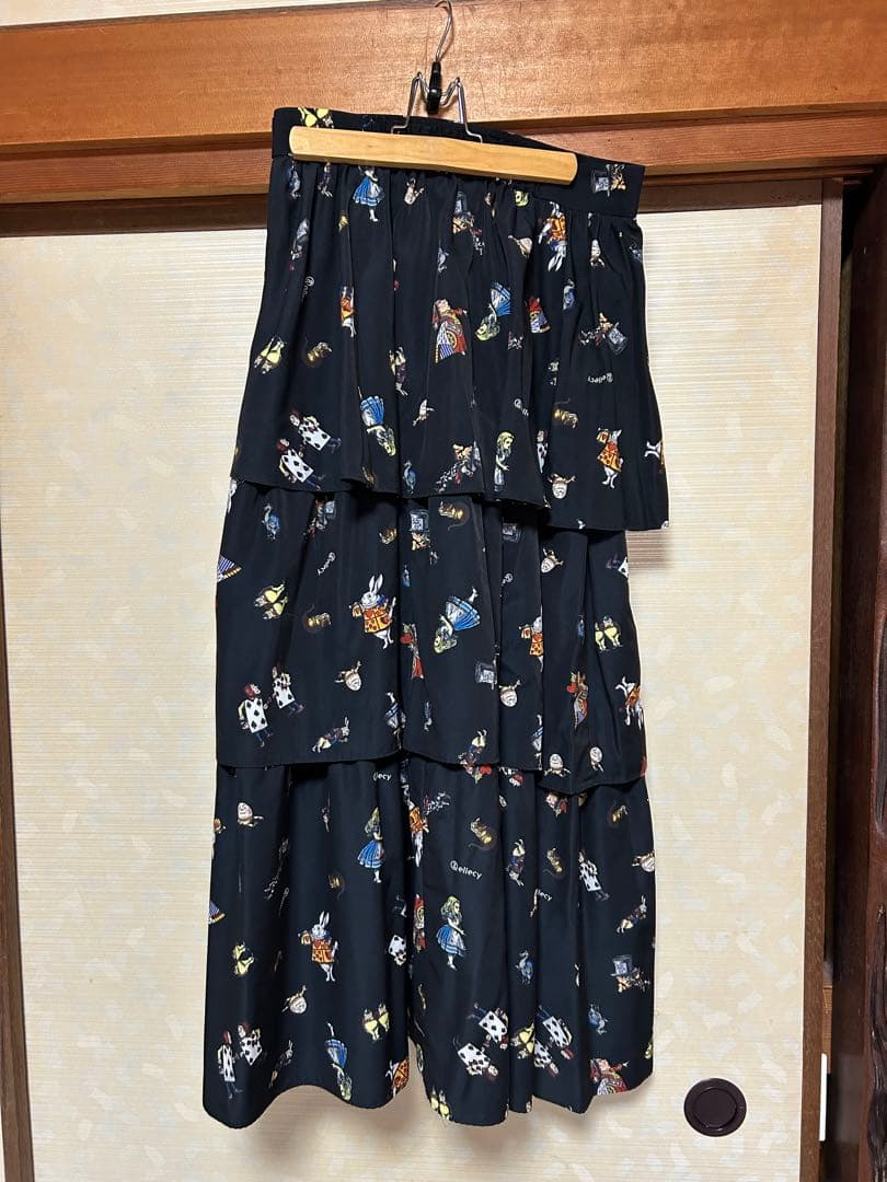 ロイスクレヨン　アリス柄スカート Yahoo!オークション - Lois CRAYON｜ロイスクレヨンの中古品・新品