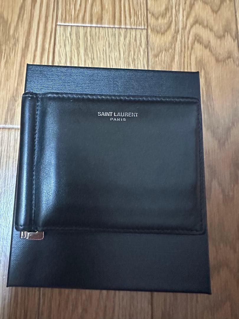 SAINT LAURENT マネークリップ 黒 レザー Saint Laurent モノグラム マネークリップ ウォレット 財布 黒 (Saint