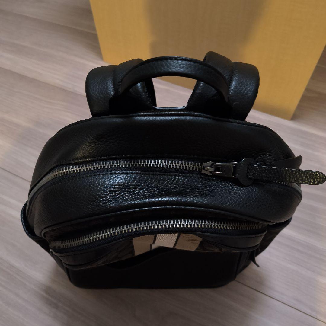 COACH 黒レザー ストライプバックパック