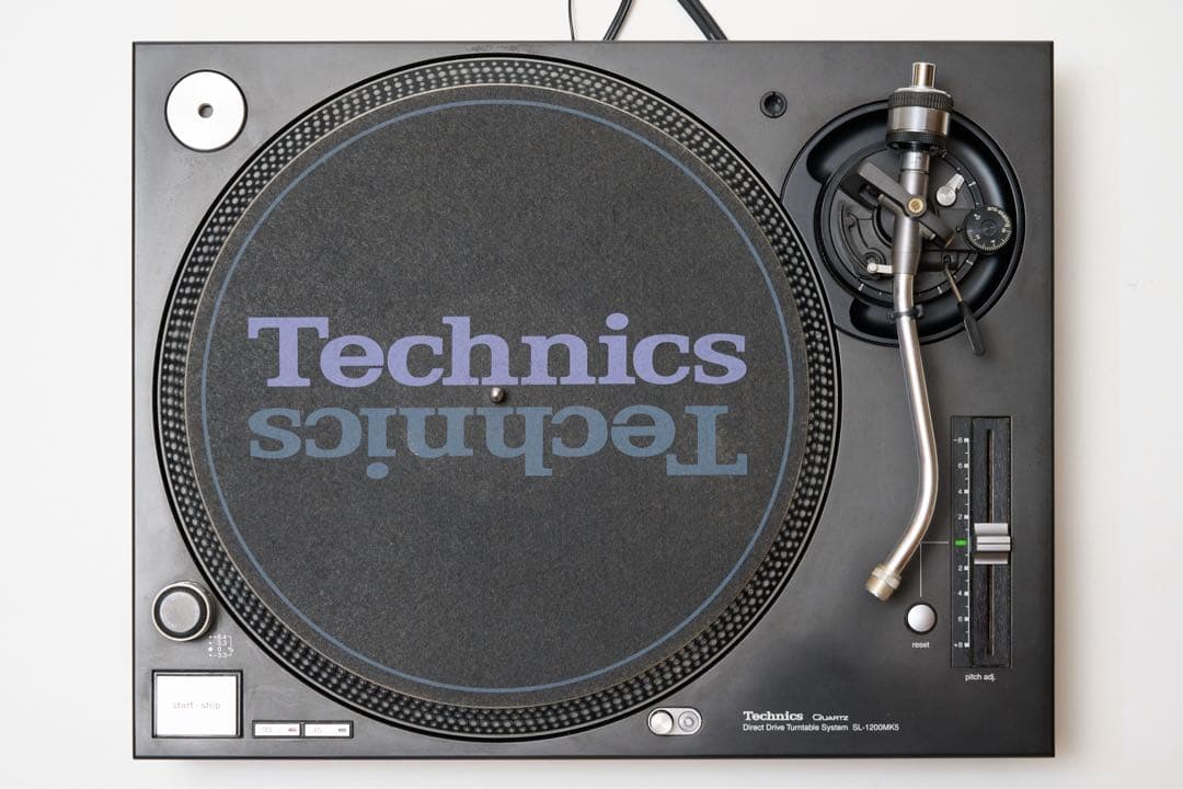 SL-1200 mk5 ブラック Technics ターンテーブル Technics SL-1200 MK5 Factory Refurbished (B Condition) Black