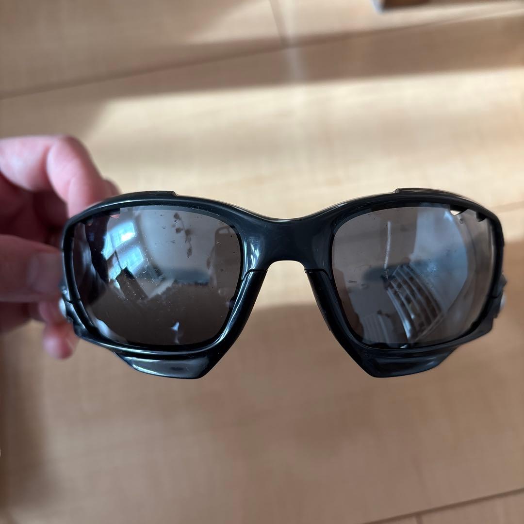 スポーツタイプ ブラックサングラス Amazon.co.jp: 不二貿易 スポーツグラス P220136 ブラック (UV400