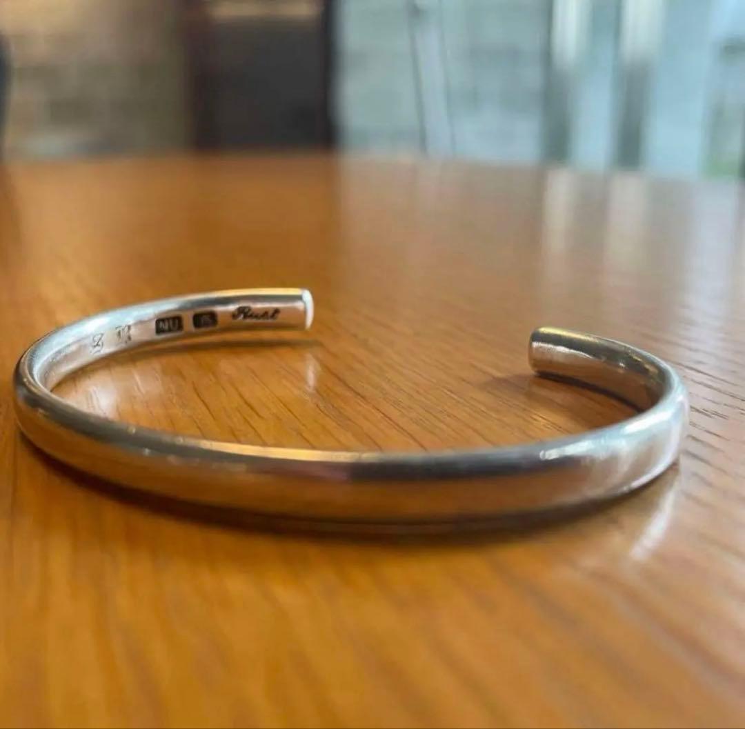 Rust ラストmade in England バングルsilver925 ラスト Rust made in England 5ホールマーク バングル - メルカリ