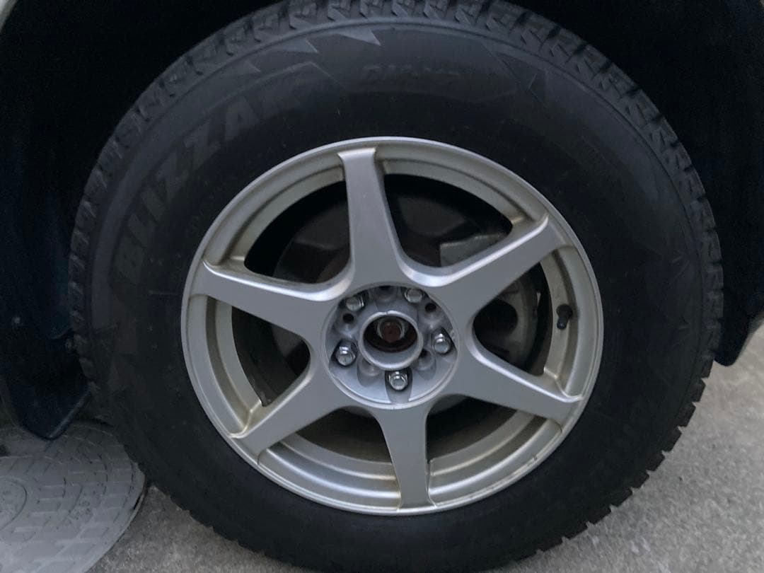 ブリヂストン DM-V2 215/70r16 タイヤ・ホイールセット　山たっぷり 激安 4本SET】ブリヂストン ブリザック DM-V2 [215/70R16 100Q