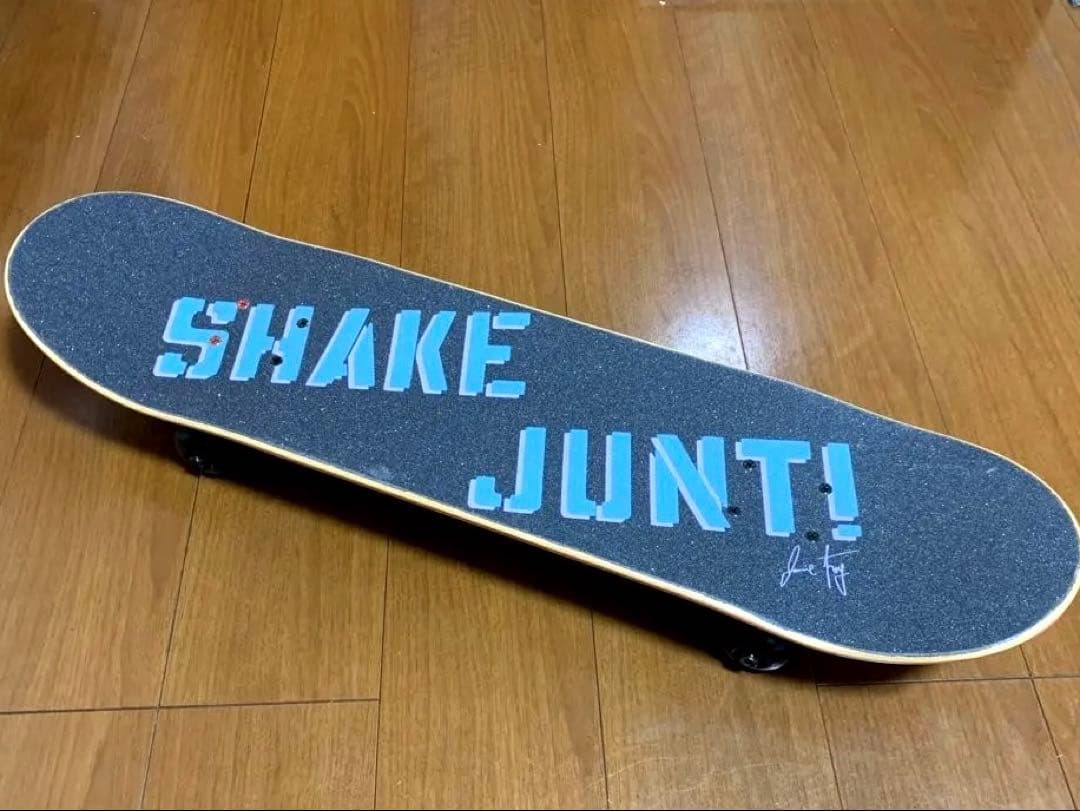 スケボー デッキ　コンプリート スケボー コンプリート DEEP MOUNTAIN 8.0インチデッキ + ベンチャー