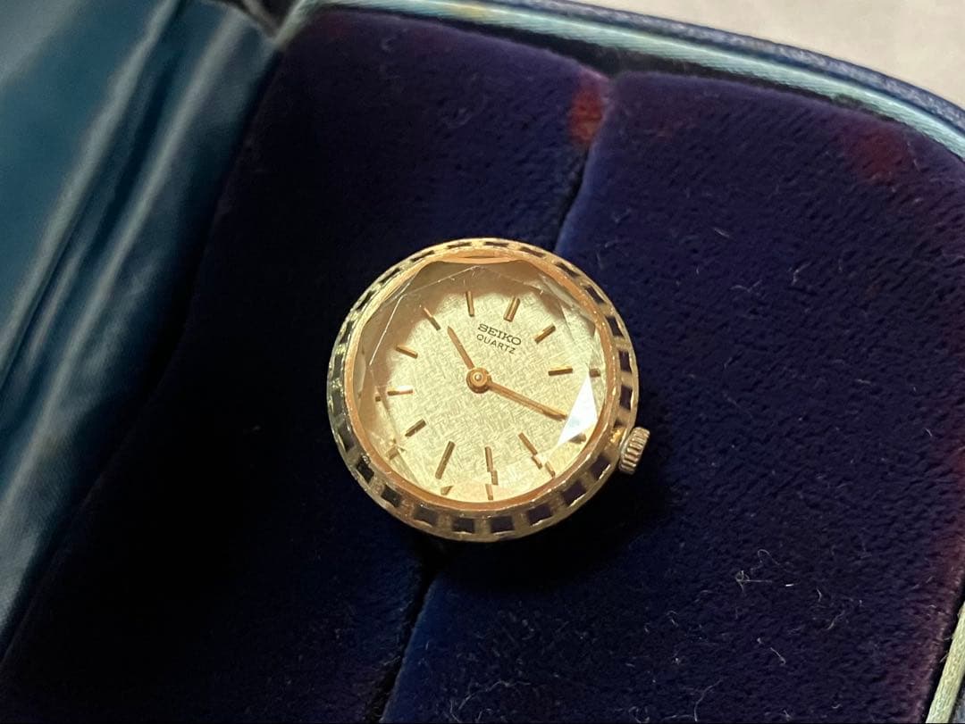 綺麗な稼働品❗️SEIKO QUARTZ/セイコーカットガラスリングウォッチ 2026年最新】Yahoo!オークション -seiko カットガラスの中古品・新品