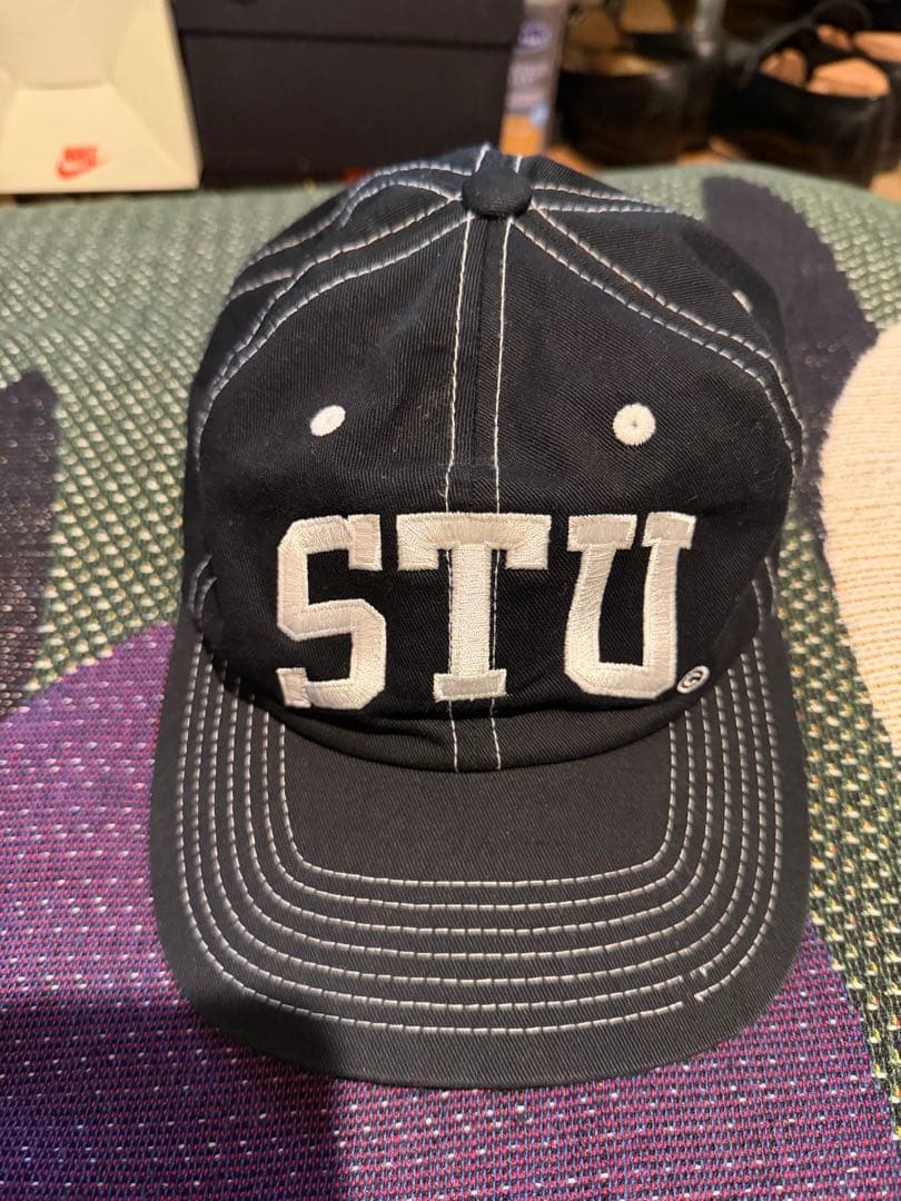 stussy キャップ　stu Mid-Depth Stu Arch Strapback – Olive | Headwear | Stüssy Japan