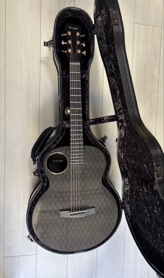 Murakawa　Enya X4 Pro Mini Amazon.com: Enya Carbon Fiber Acoustic Electric Guitar X4 Pro Mini