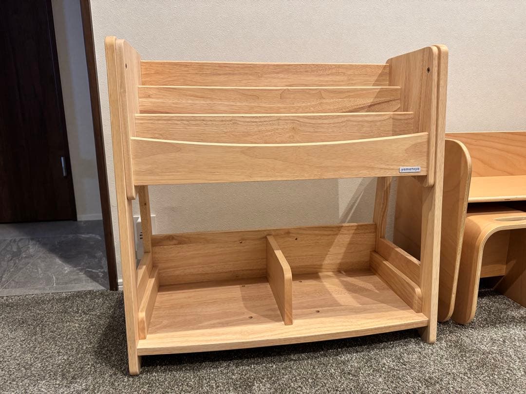 【美品・直接受渡しの場合はお値引きあり】大和屋 ノスタ3 ブックシェルフ 絵本棚 02_299f1f88-21bb-45d3-a632-