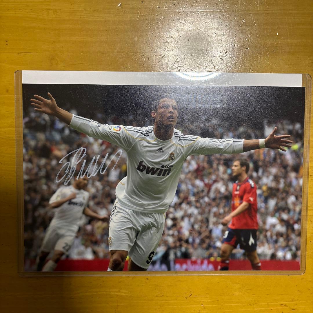 クリスティアーノ・ロナウド レアル・マドリードサイン入り写真　ホログラム証明書 ロナウド直筆サイン入りレアルマドリード17/18フォト特製フレーム