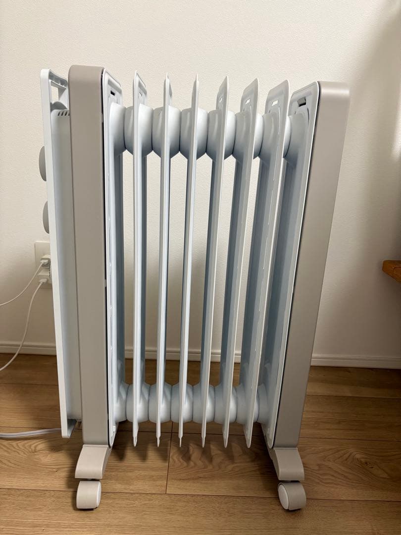 【付属品なし】DeLonghi VertiCaldo オイルヒーター Amazon | De'Longhi (デロンギ) オイルヒーター ヴェルティカルド