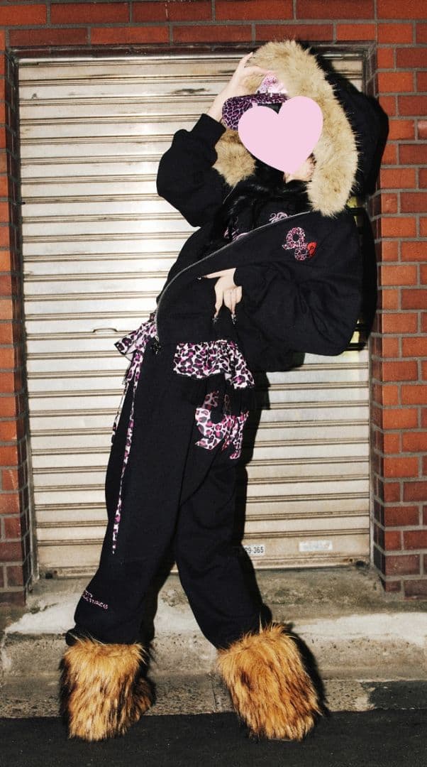 ハローキティ×9090 girl ファーパーカー 黒ピンク Mサイズ 平成ギャル