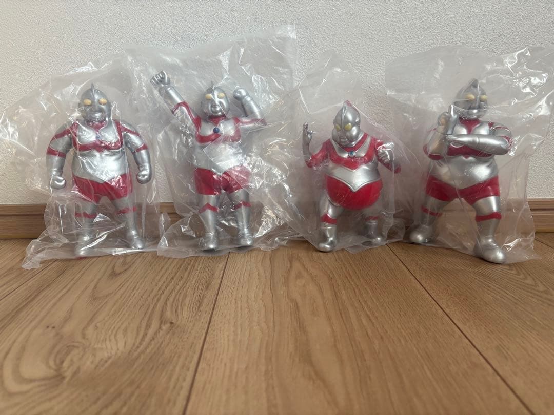 デブトラマン　4種セット 新商品 – TSUBURAYA STORE ONLINE