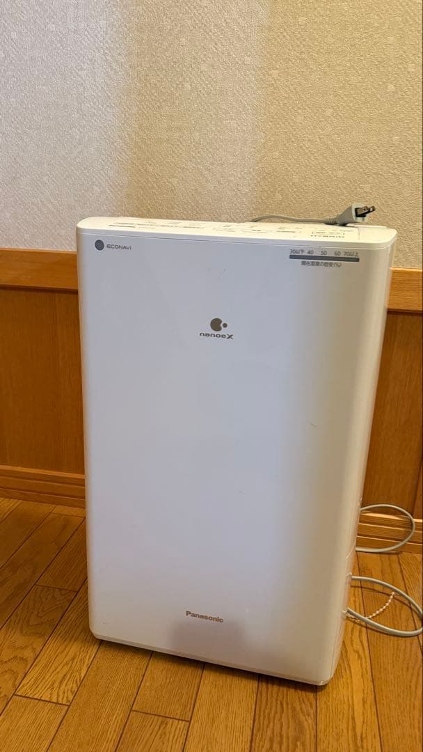 ジャンク　Panasonic 除湿機 ホワイト　F-YHVX120 概要 ハイブリッド方式除湿乾燥機 （リコール対象品） F-YHGX120