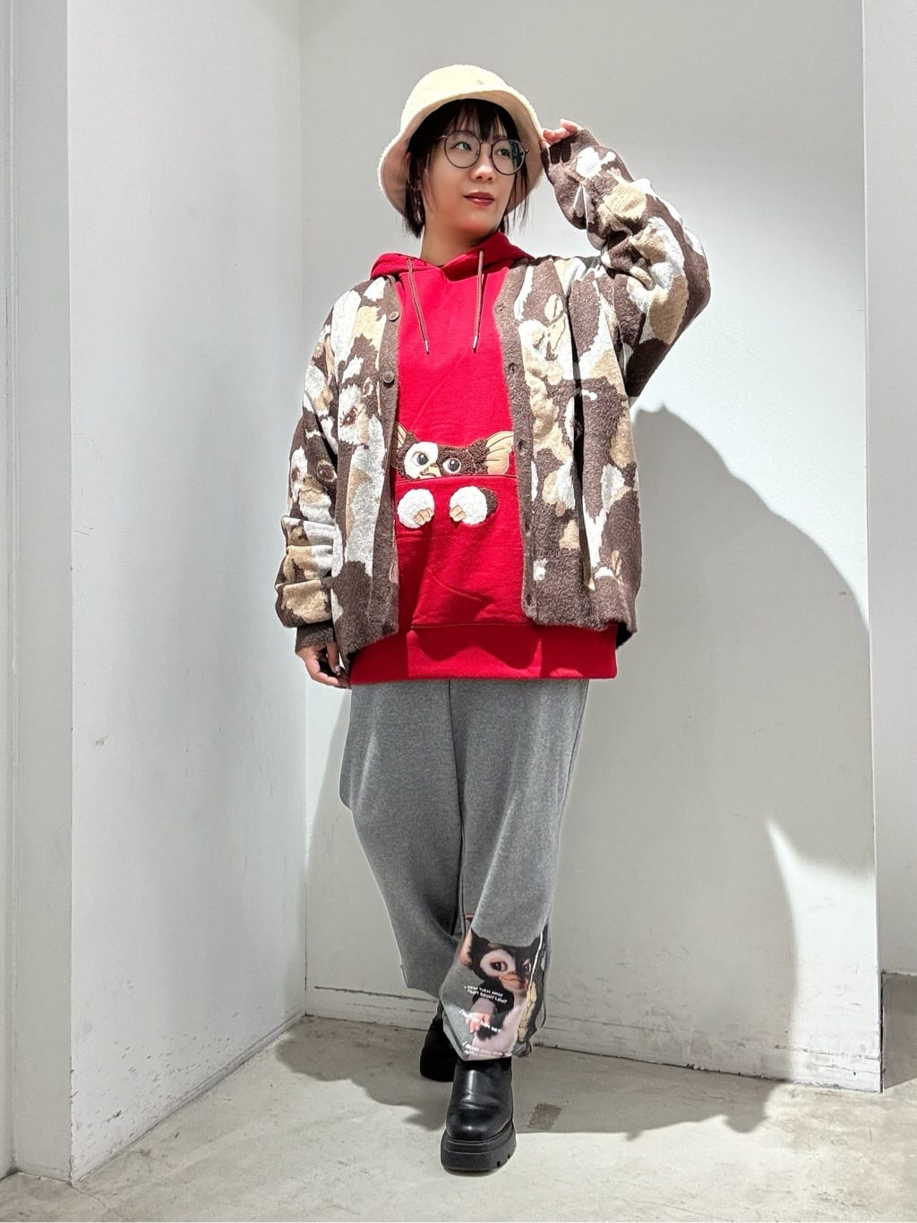 ギズモ ハニカミ パターン｜ジャカードVネックカーディガン｜ユニ